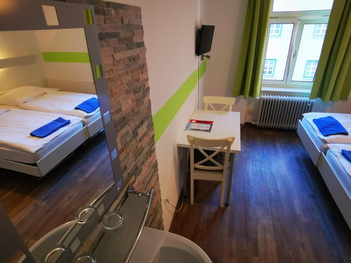 City Hostel Аугсбург Экстерьер фото